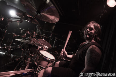 Almanac-Nachtleben-140217-400