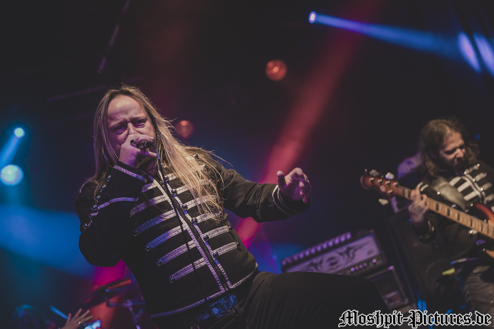 Almanac-Der-Hirsch-130217-287