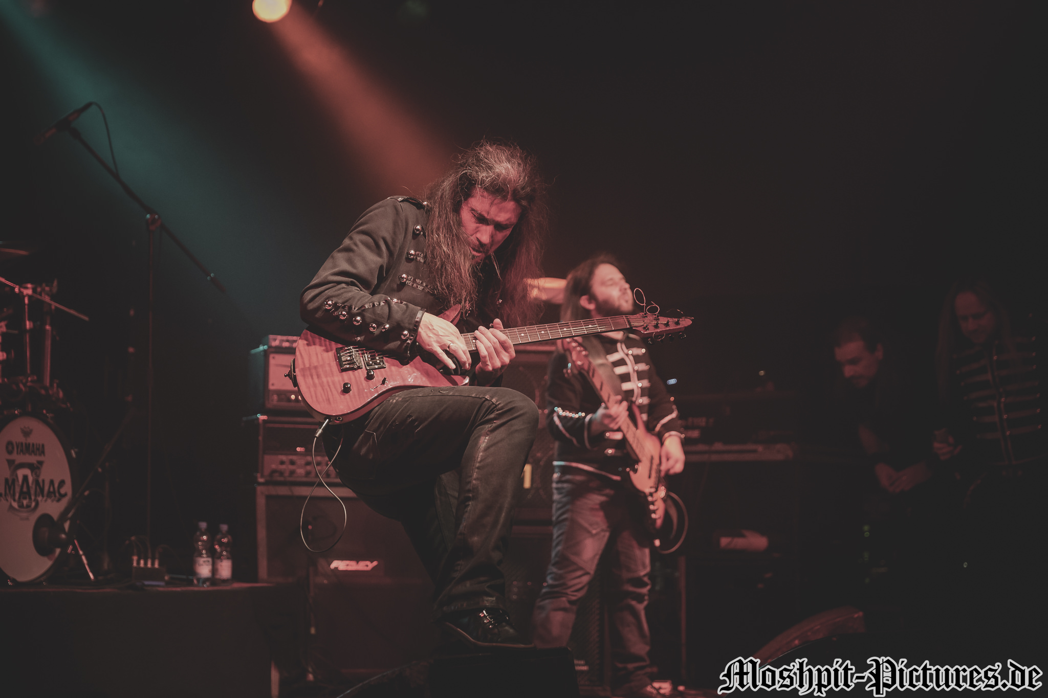 Almanac-Der-Hirsch-130217-339