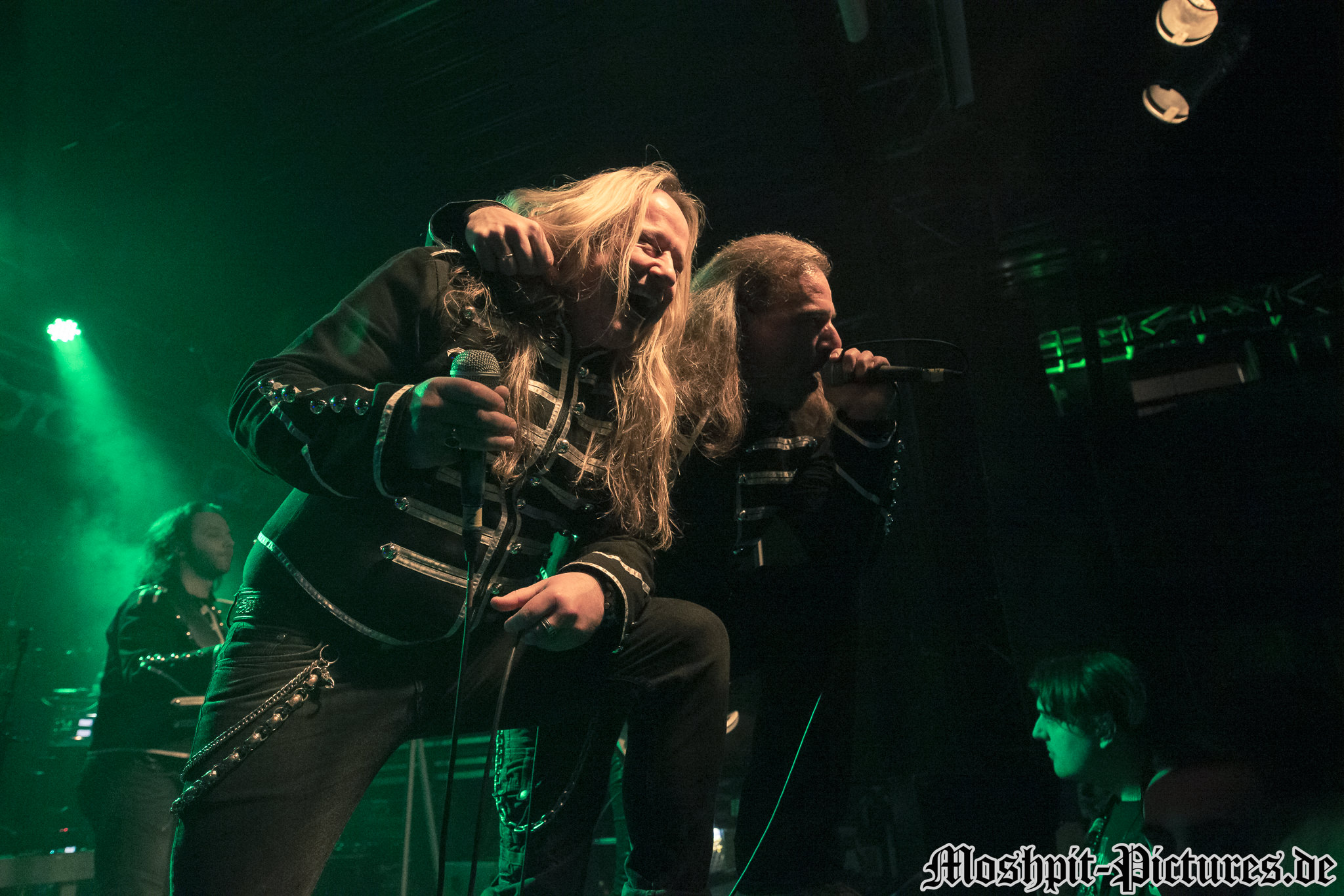 Almanac-Backstage-240316-300