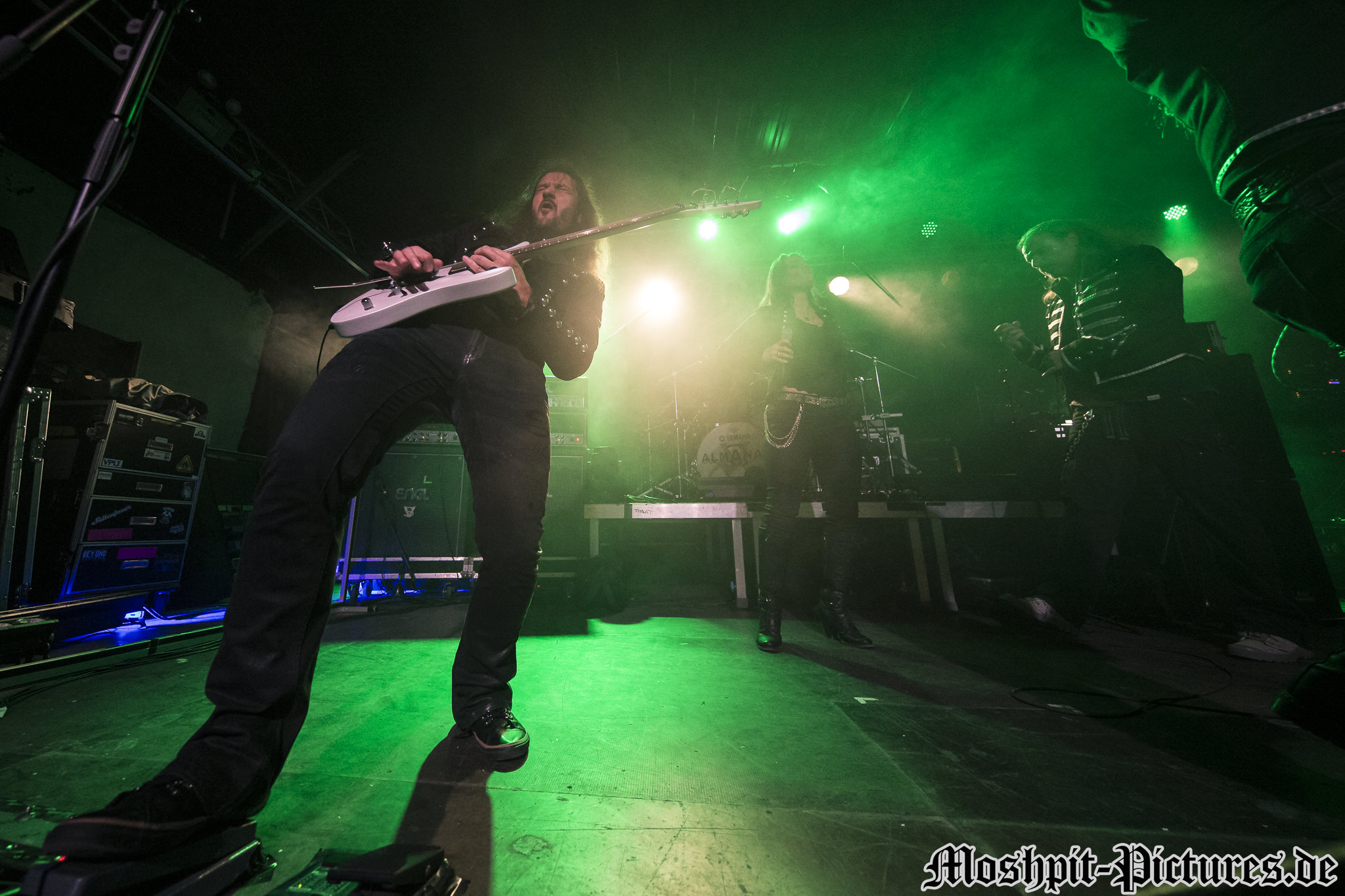 Almanac-Backstage-240316-423