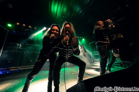 Almanac_Muenchen2016_17