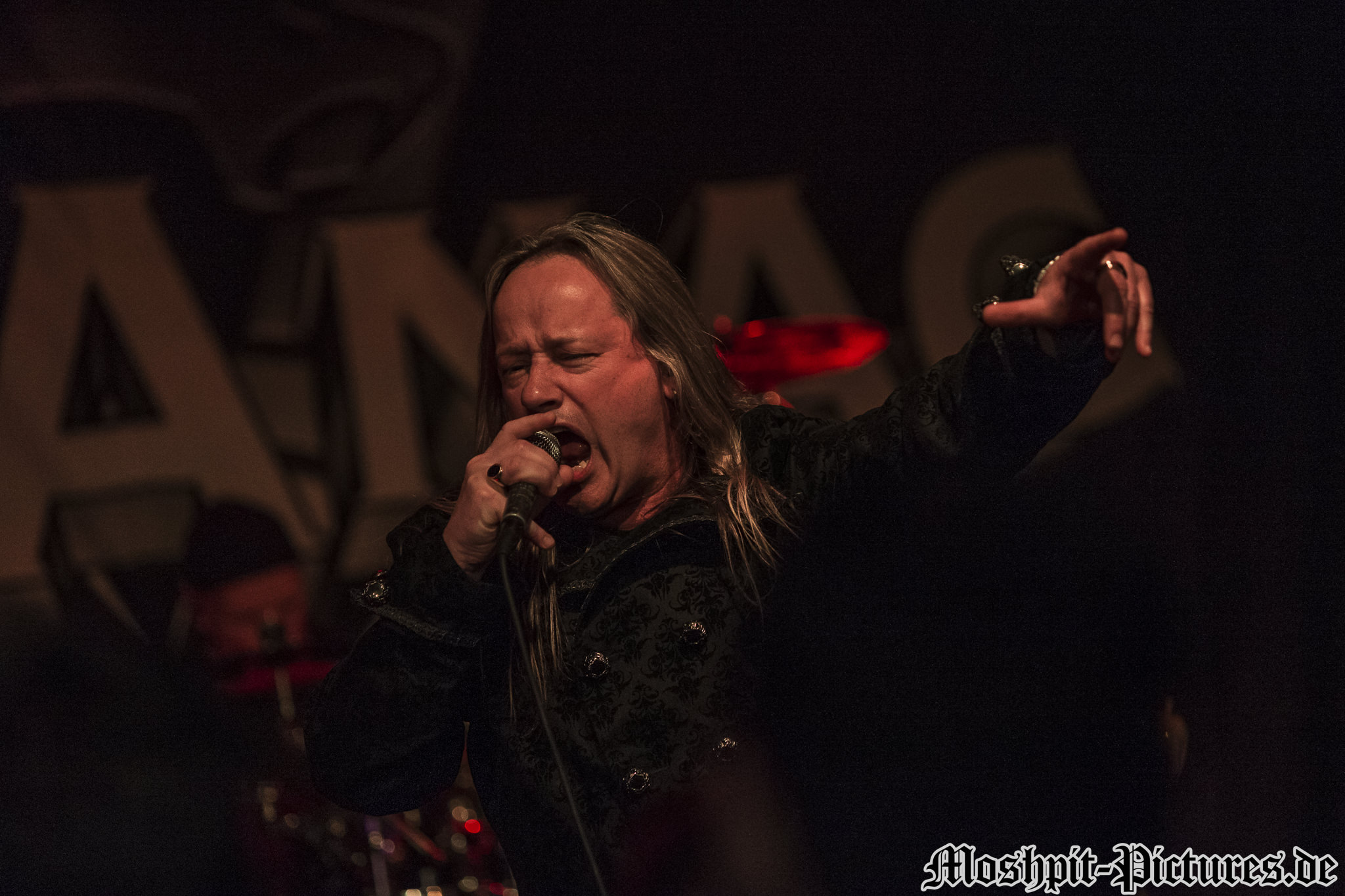 Almanac-Turock-260418-0141