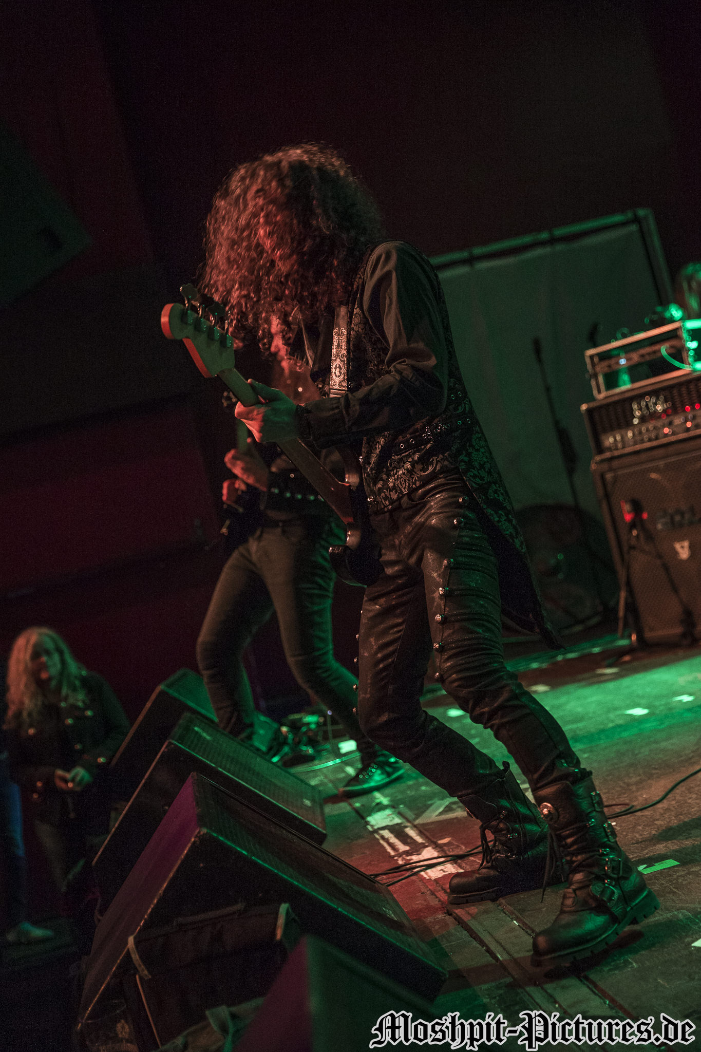 Almanac-Turock-260418-0201