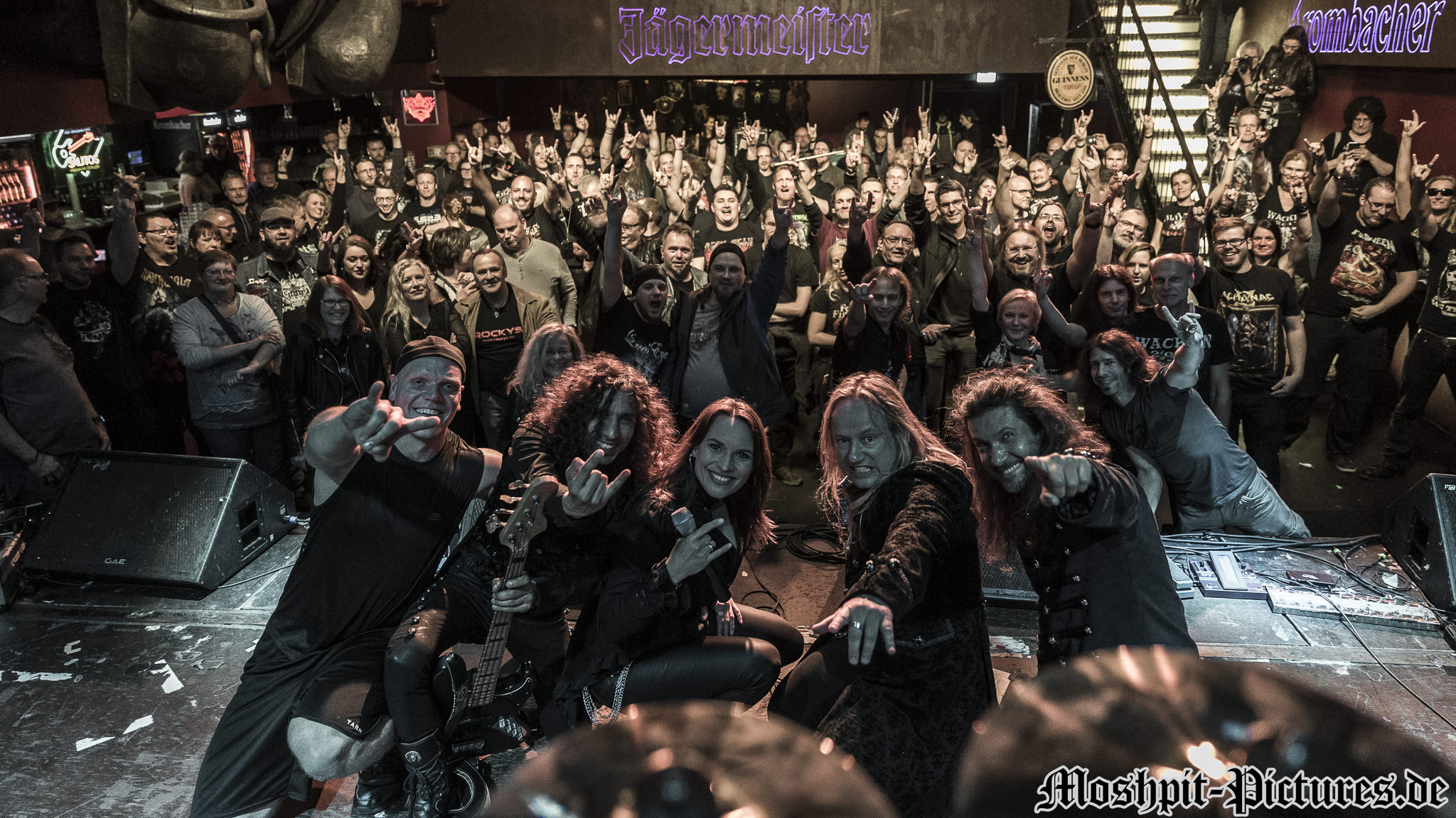 Almanac-Turock-260418-0209