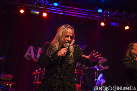 Konzertfotos von Almanac auf der Tour of the Dragonhead 2018