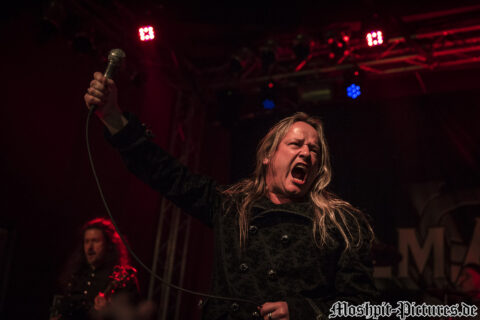 Konzertfotos von Almanac auf der Tour of the Dragonhead 2018