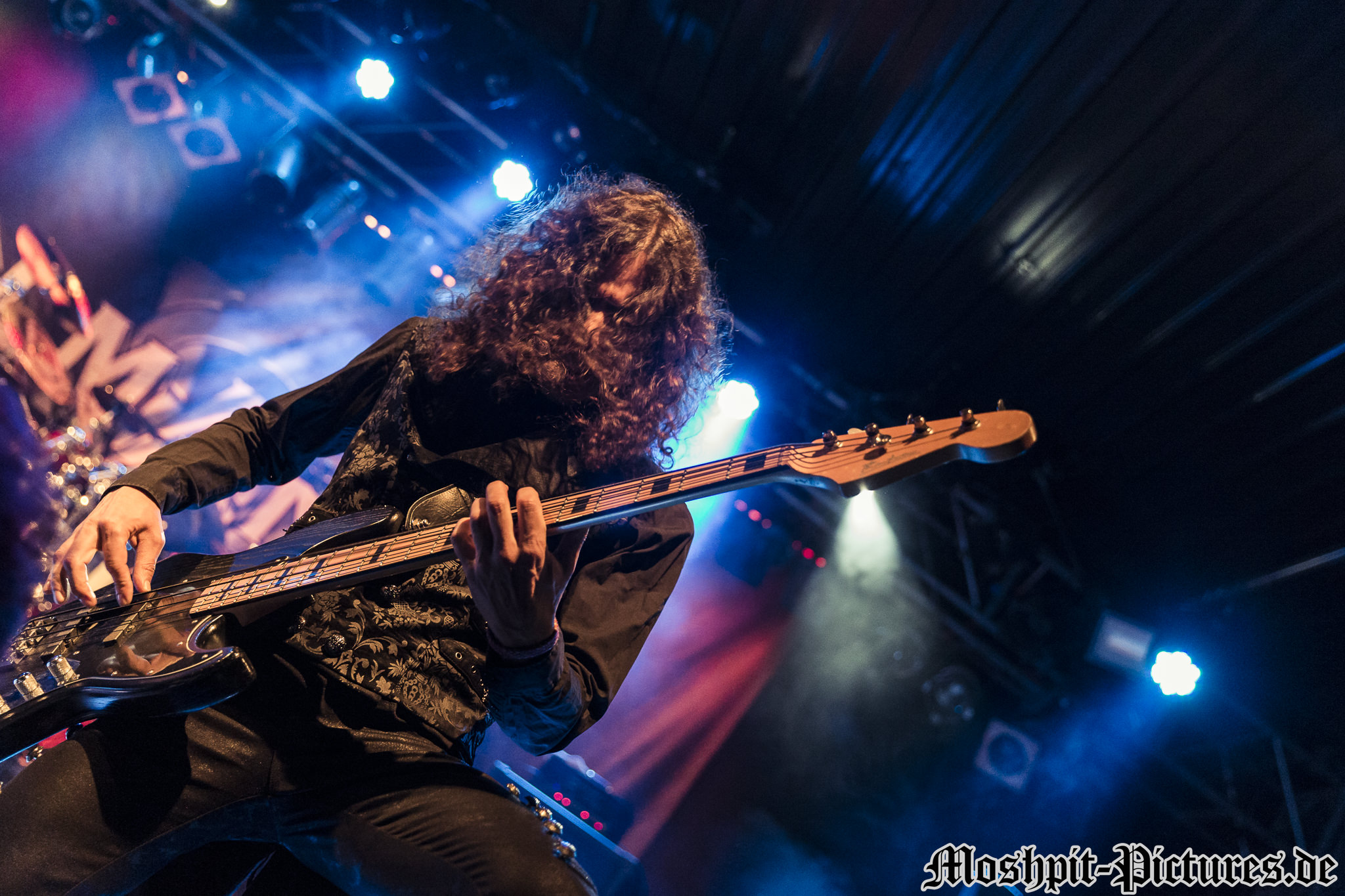 Almanac-Backstage-240418-0013