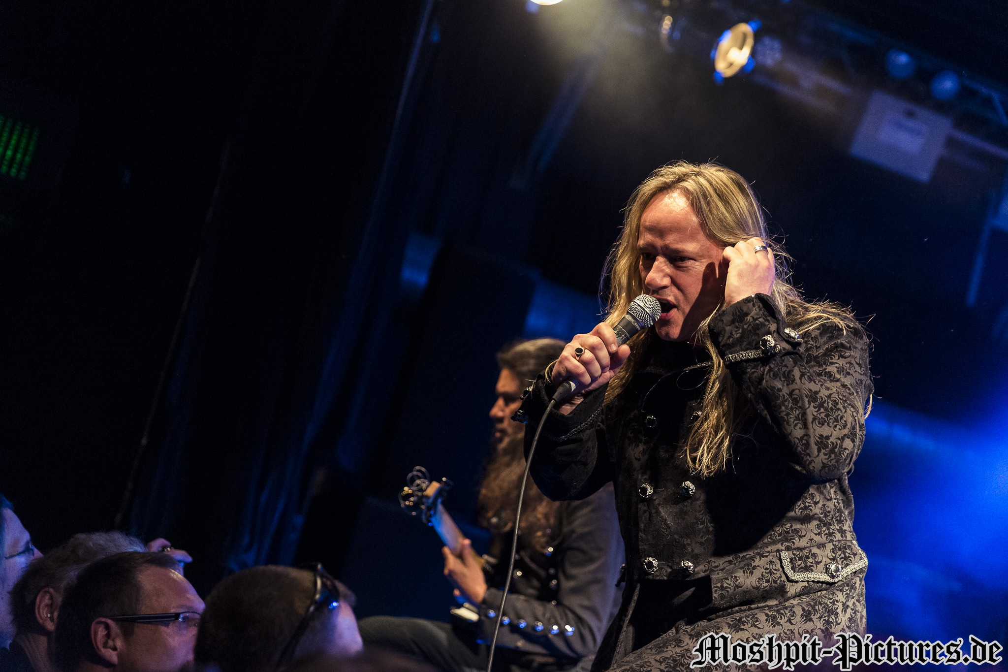 Almanac-Backstage-240418-0017