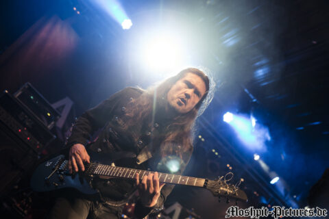 Konzertfotos von Almanac auf der Tour of the Dragonhead 2018