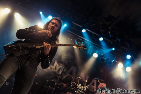 Konzertfotos von Almanac auf der Tour of the Dragonhead 2018