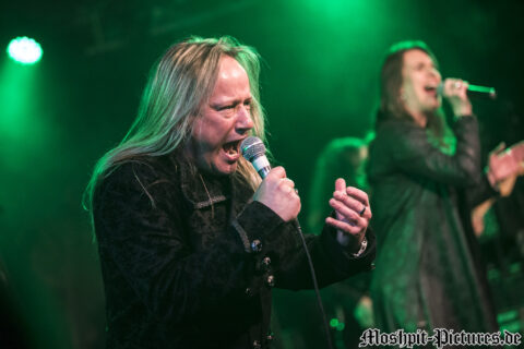 Konzertfotos von Almanac auf der Tour of the Dragonhead 2018