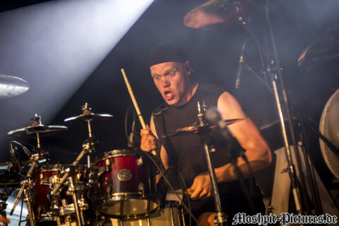 Konzertfotos von Almanac auf der Tour of the Dragonhead 2018