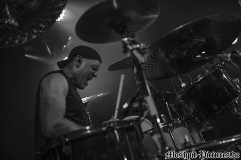 Konzertfotos von Almanac auf der Tour of the Dragonhead 2018
