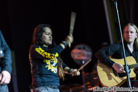 70K2017_Axxis_Show1_23