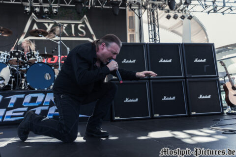 70K2017_Axxis_Show2_02