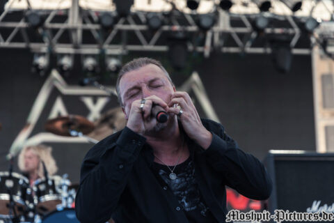 70K2017_Axxis_Show2_03