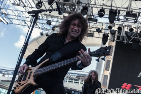 70K2017_Axxis_Show2_05