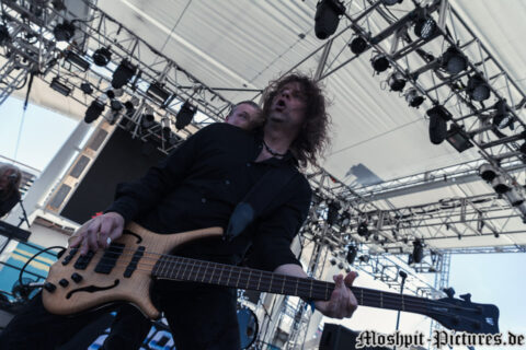 70K2017_Axxis_Show2_06