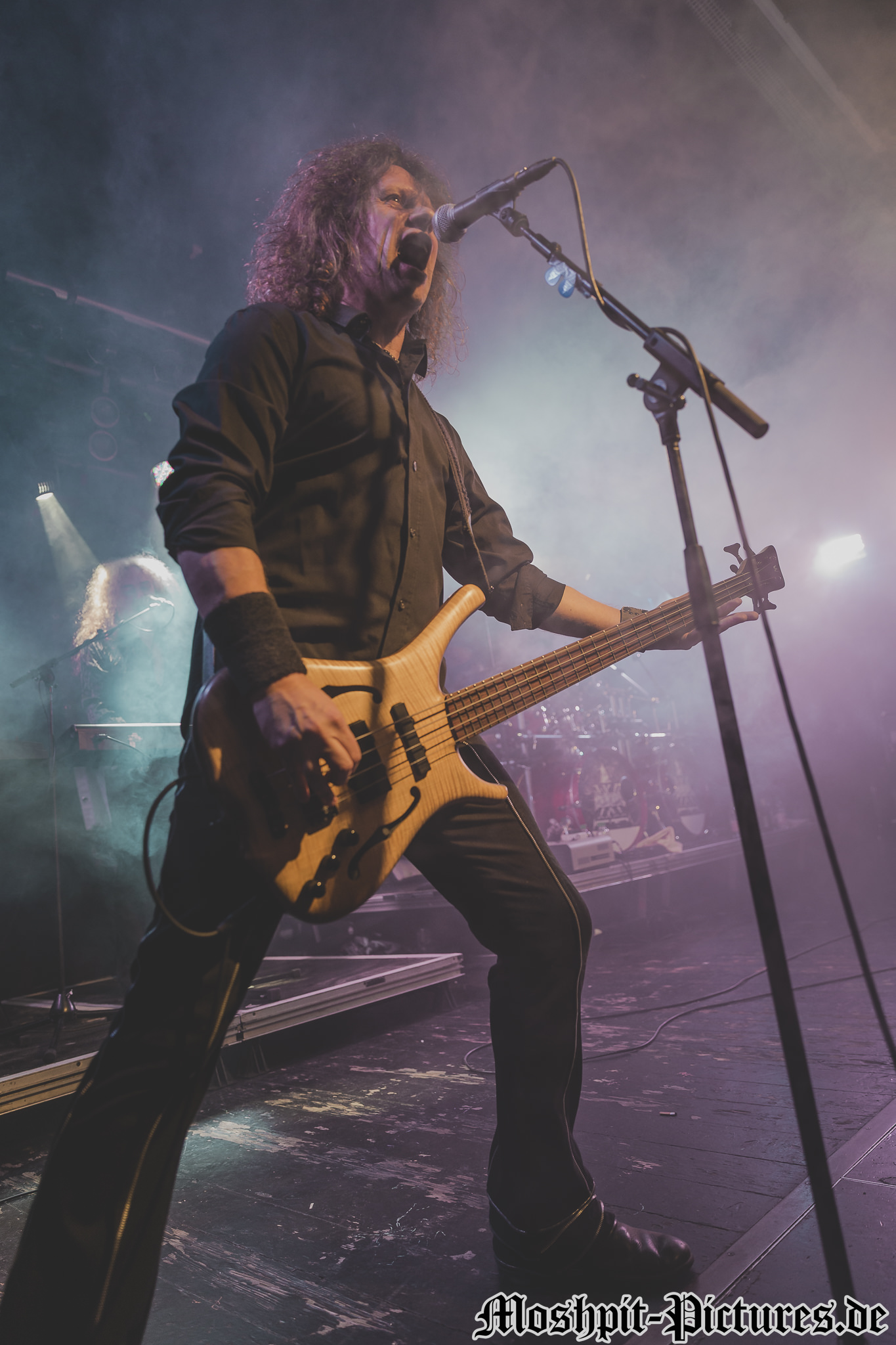 Axxis-Colos-Saal-150317-061