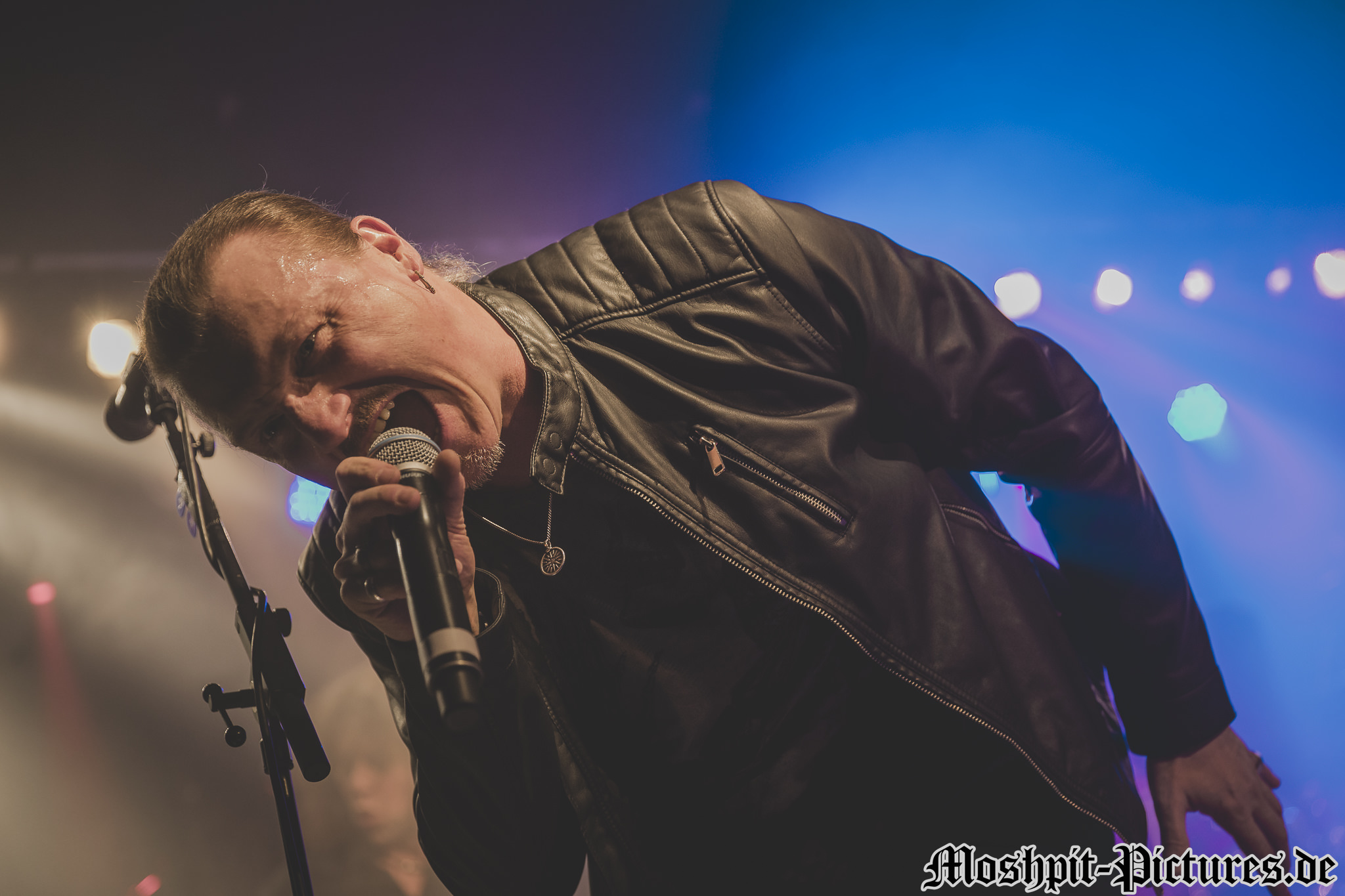 Axxis-Colos-Saal-150317-128