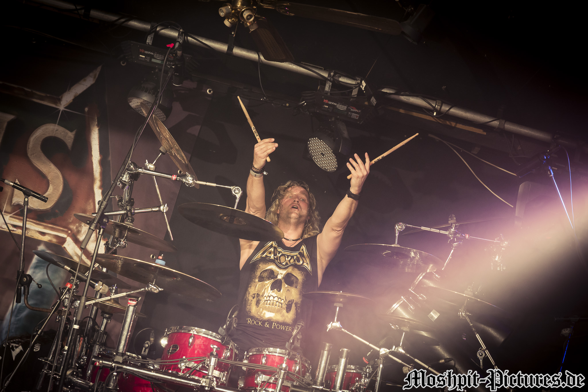 Axxis-Rockfabrik-010417-205