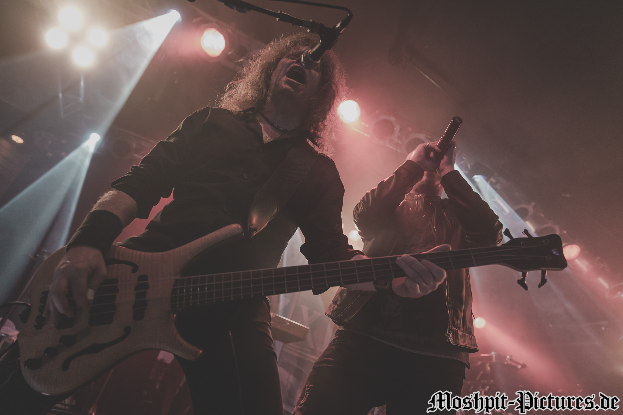Axxis-Fabrik-190317-123