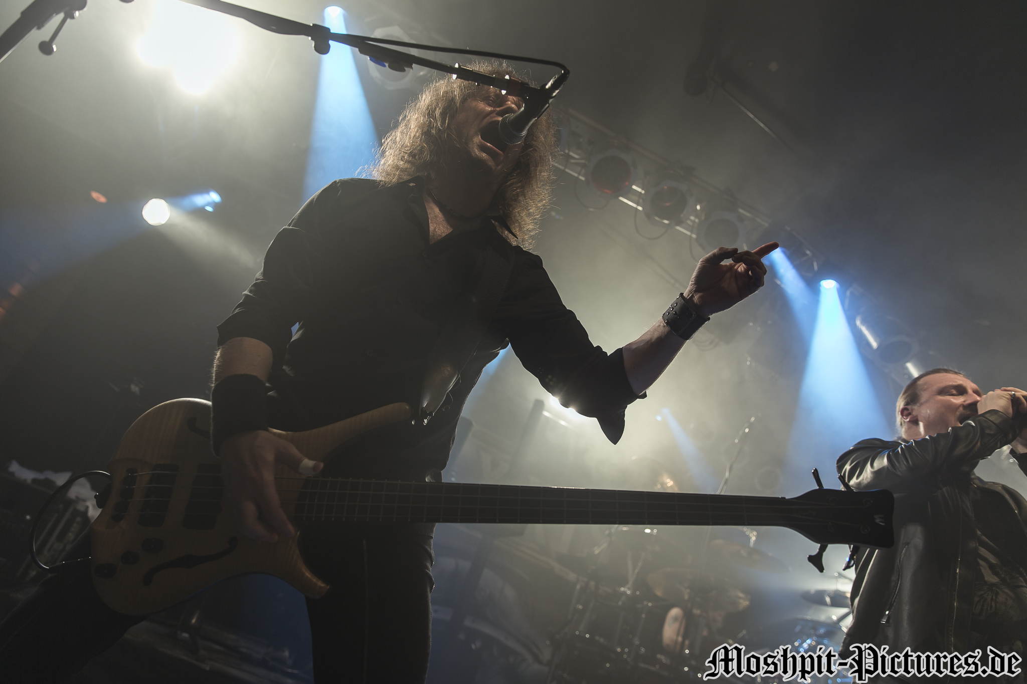 Axxis-Fabrik-190317-147