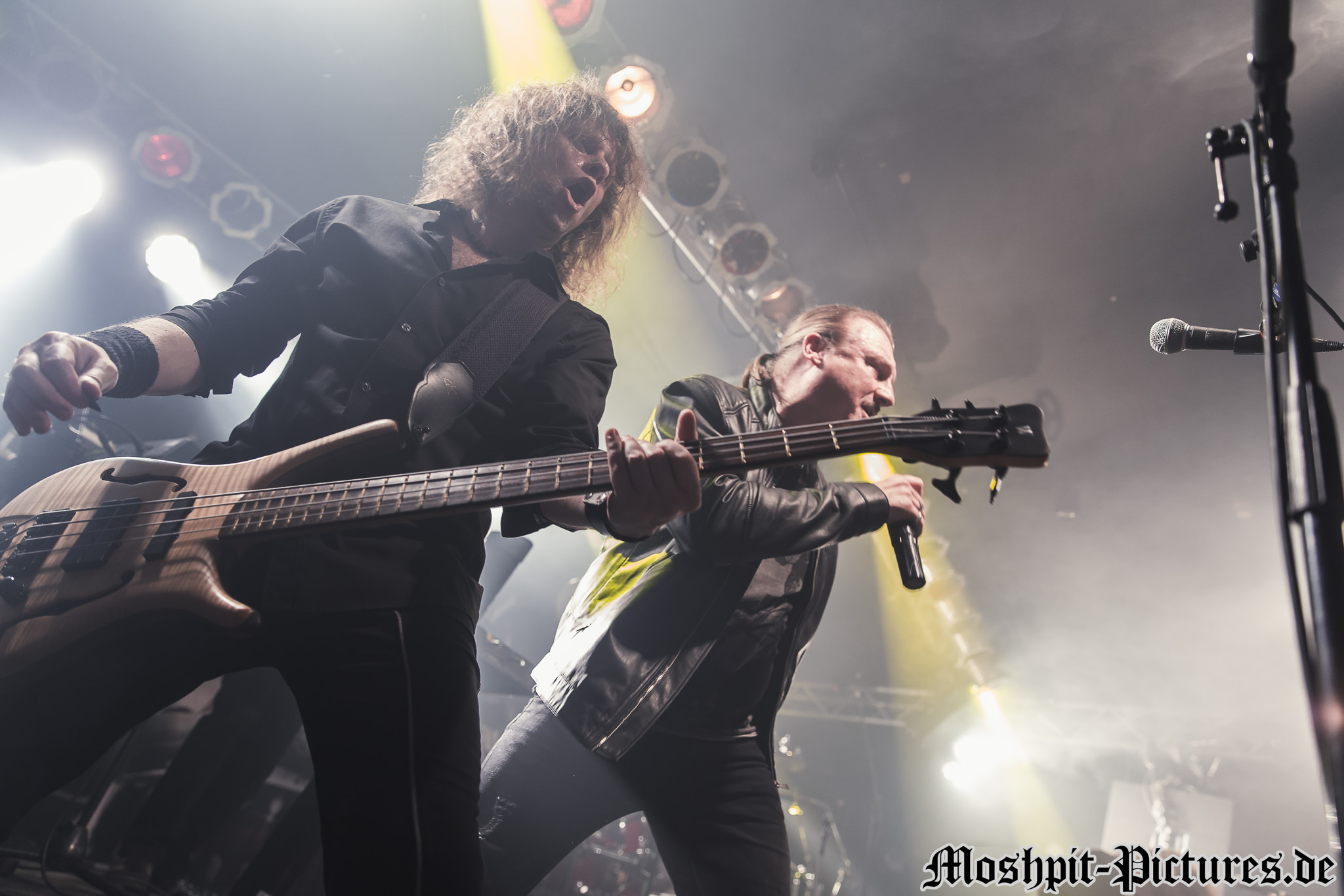 Axxis-Fabrik-190317-200