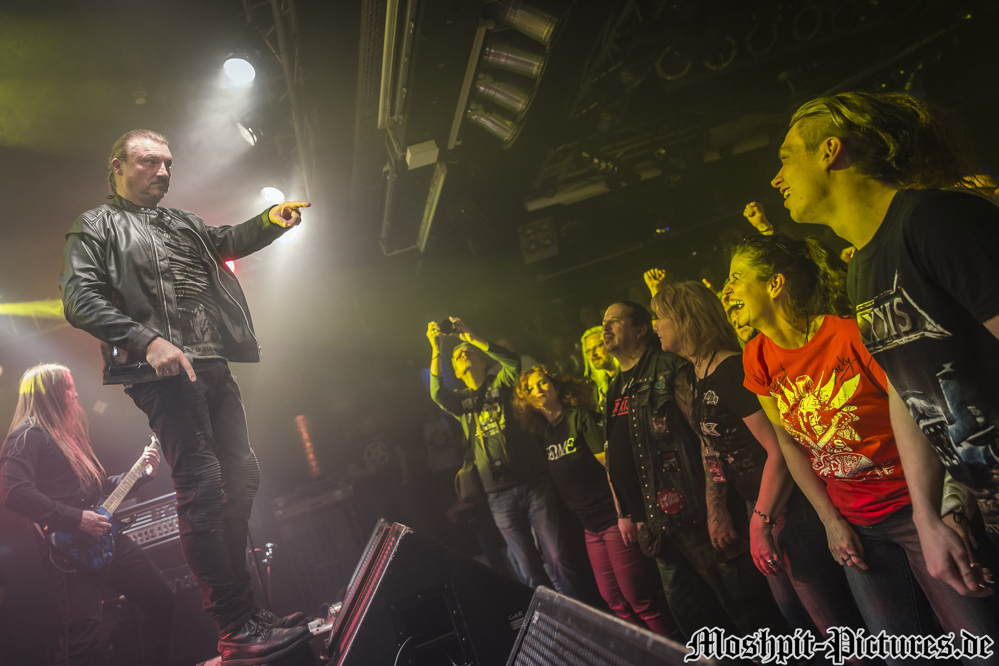 Axxis-Fabrik-190317-212