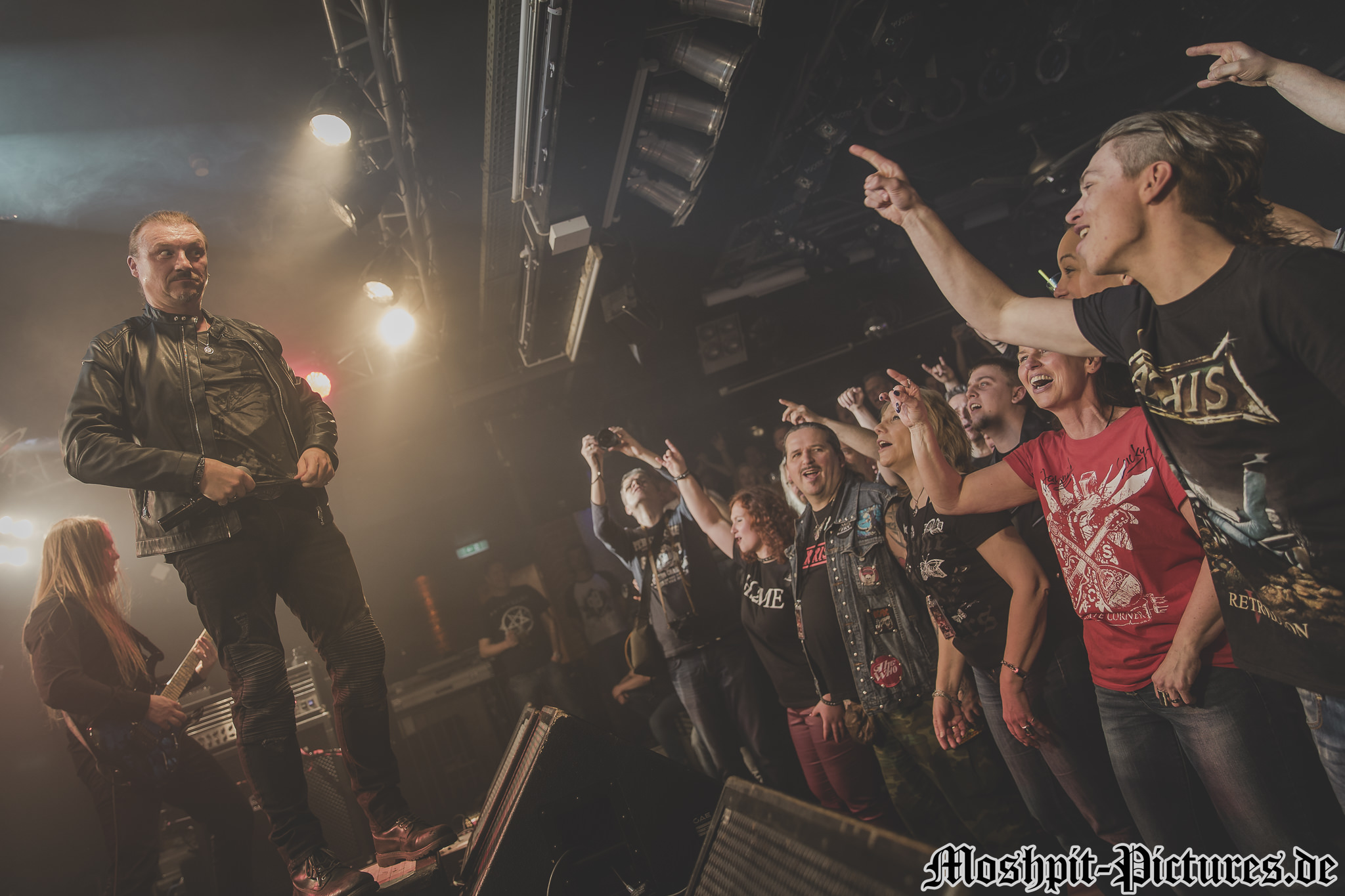 Axxis-Fabrik-190317-214
