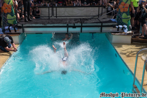 Belly Flop Contest
