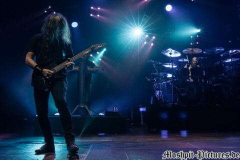 BlindGuardian_KnockOut2015_02