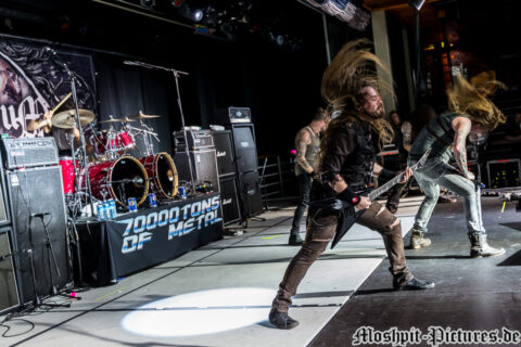 70K2017_Equilibrium_Show1_28