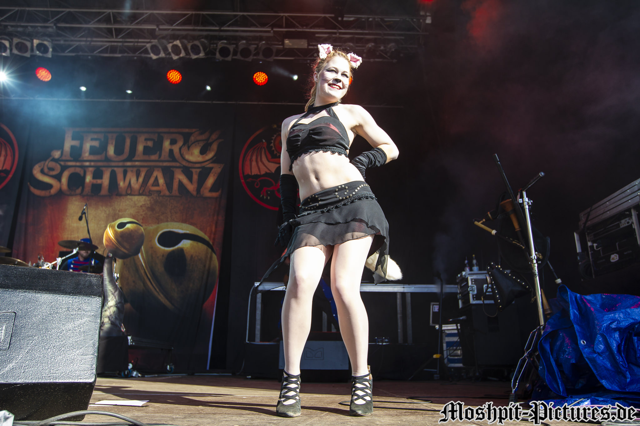 feuertanz-festival-2015-Feuerschwanz-355