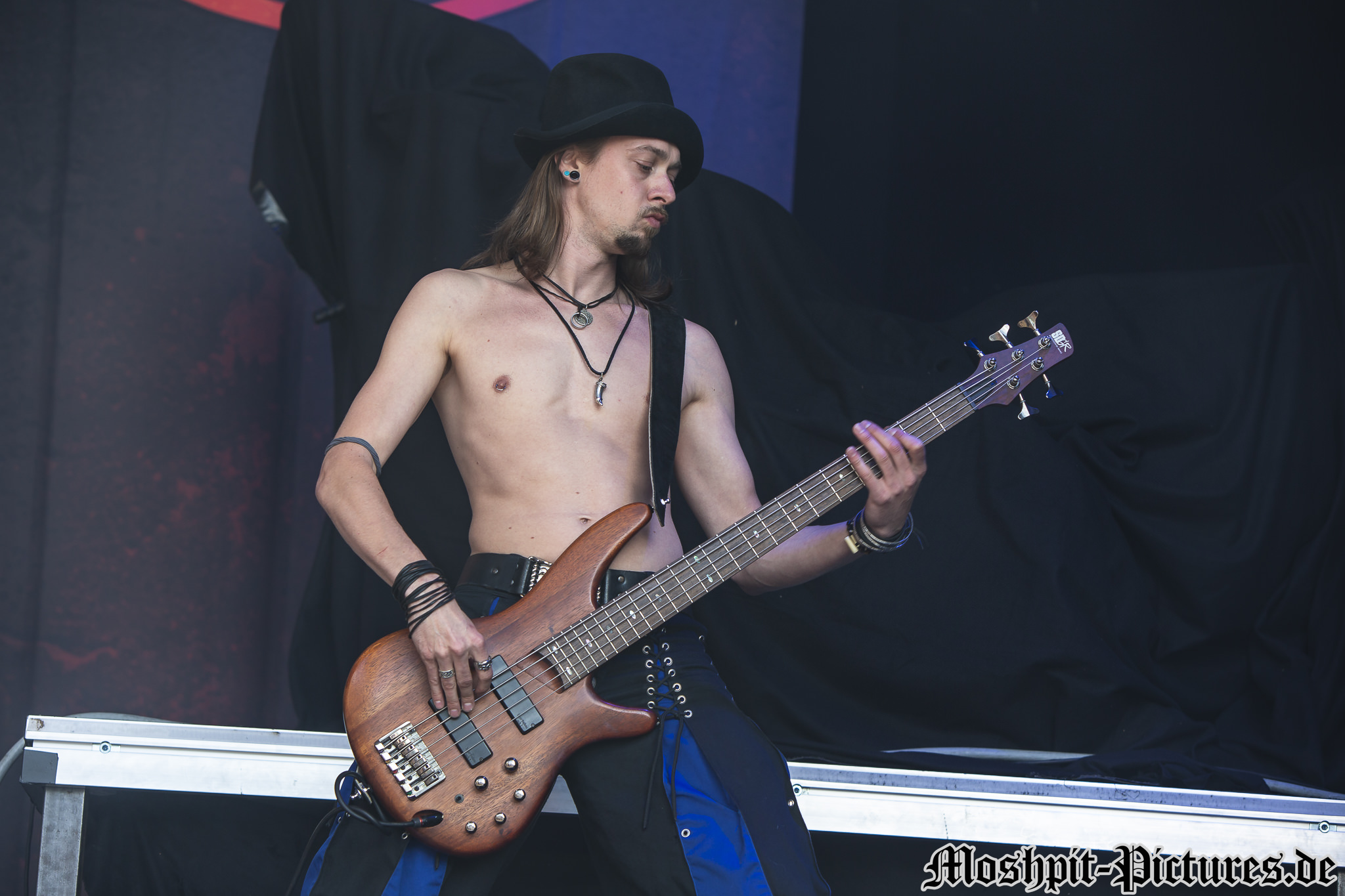 feuertanz-festival-2015-Feuerschwanz-358