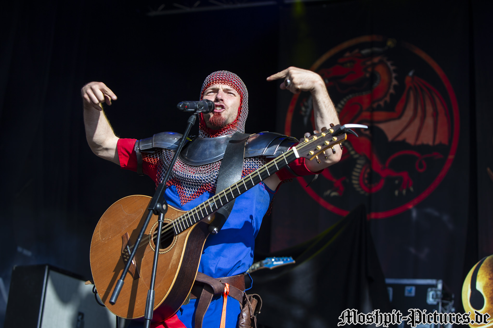 feuertanz-festival-2015-Feuerschwanz-365