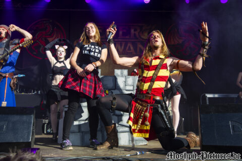 feuertanz-festival-2015-Feuerschwanz-374