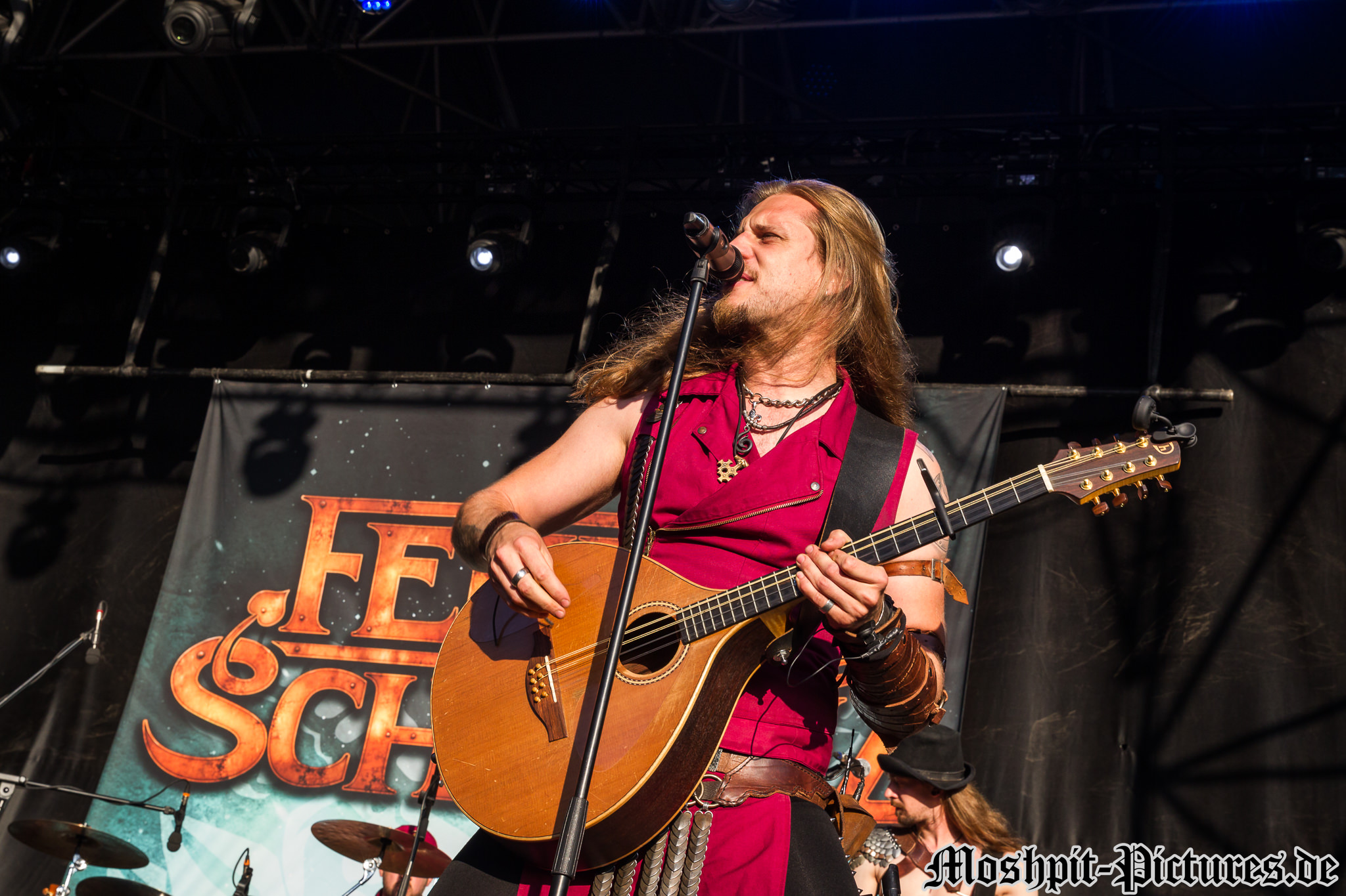 feuertanz-festival-2017-Feuerschwanz-001