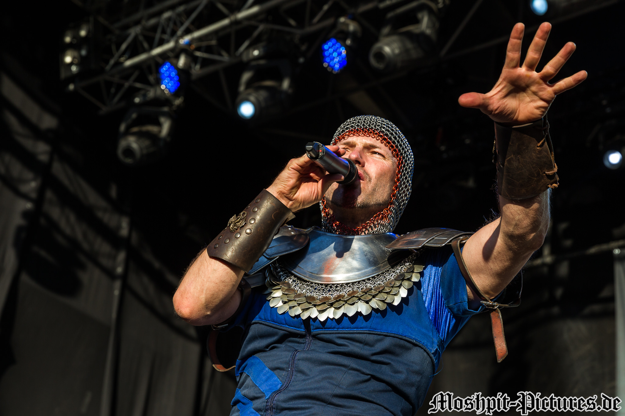 feuertanz-festival-2017-Feuerschwanz-016