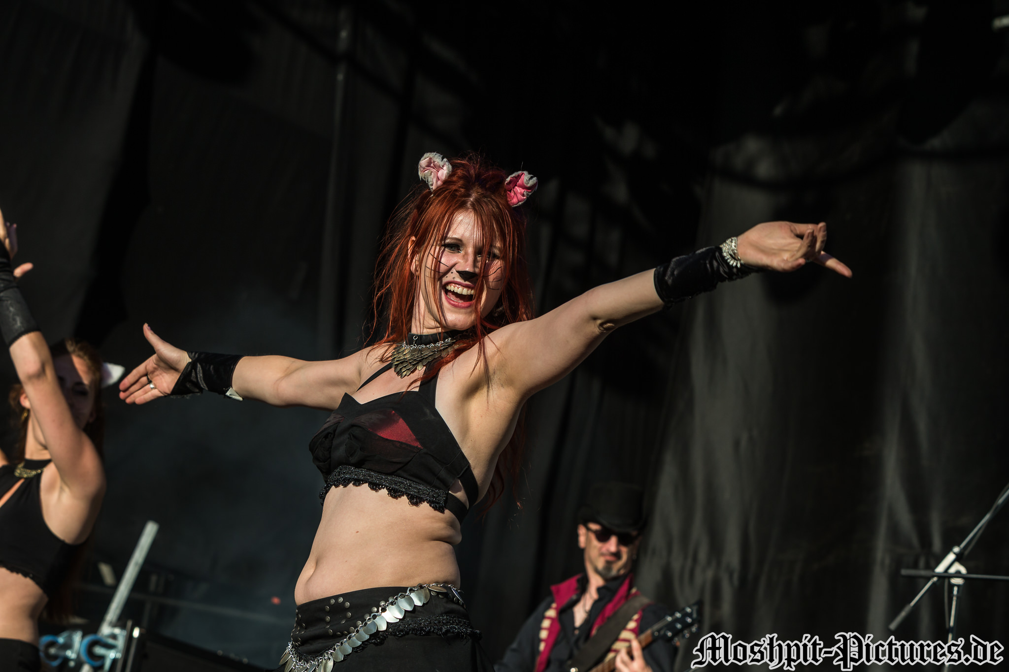 feuertanz-festival-2017-Feuerschwanz-091