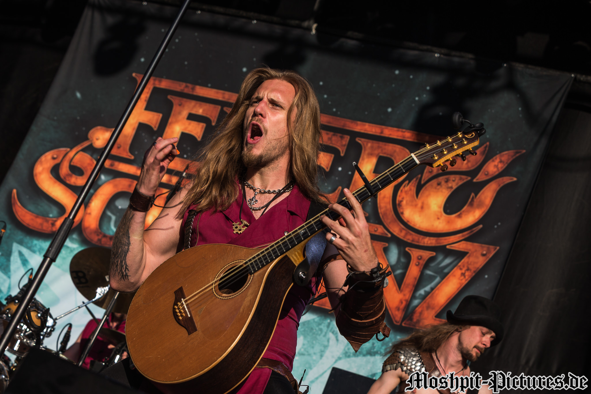 feuertanz-festival-2017-Feuerschwanz-097