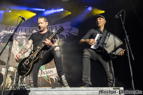 Konzertfoto von Fiddlers Green - Feuertanz Festival 2022