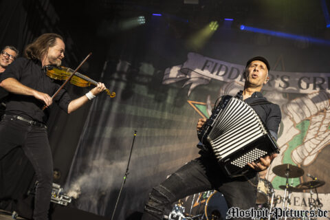 Konzertfoto von Fiddlers Green - Feuertanz Festival 2022