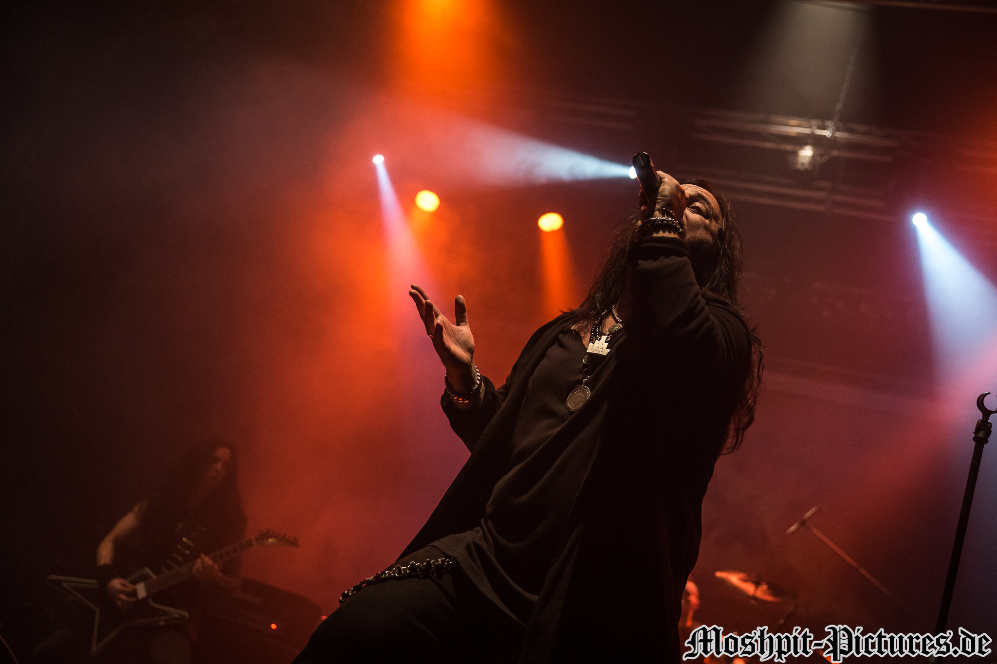 immortals-over-greece-2017-Firewind-1444
