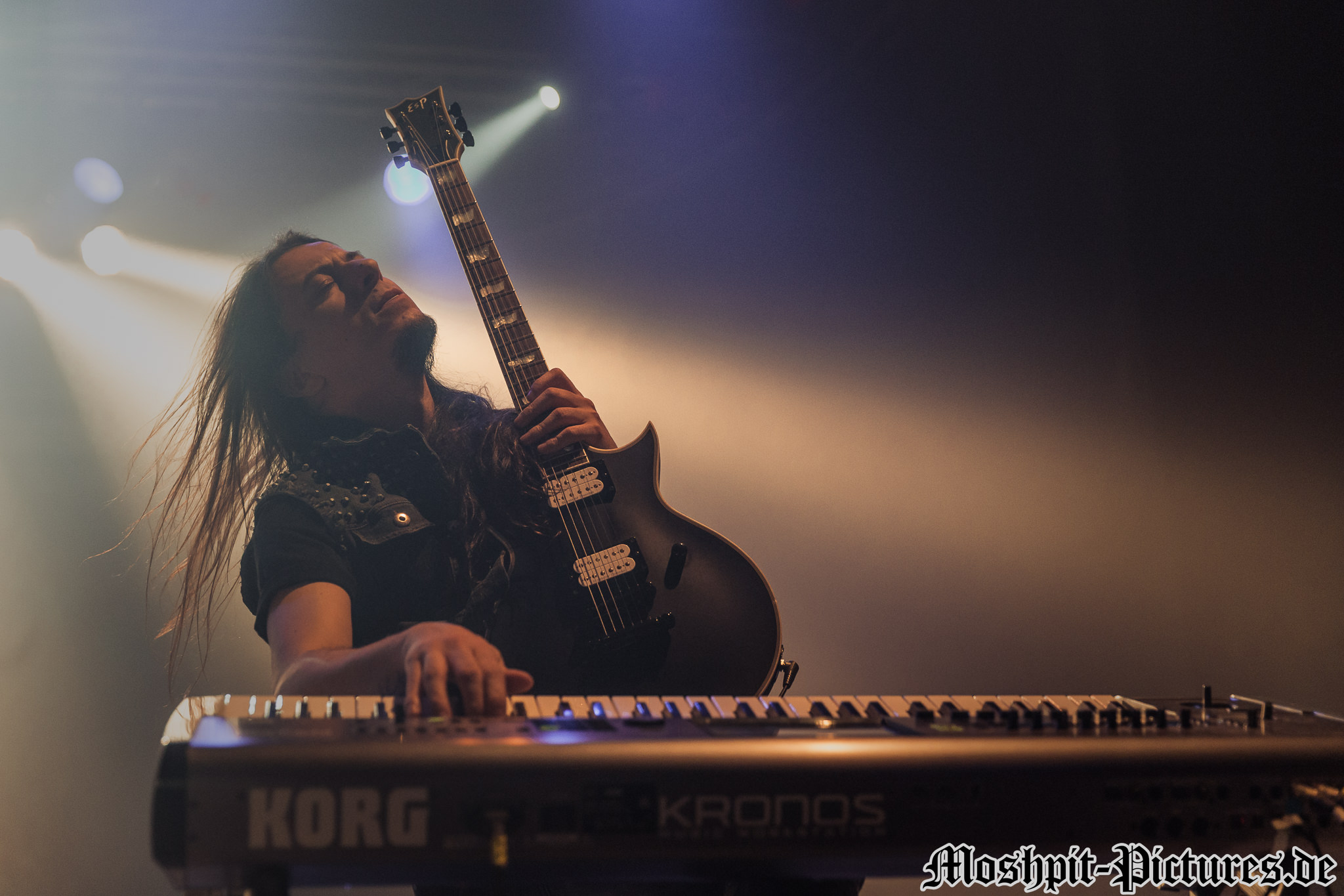 immortals-over-greece-2017-Firewind-1548