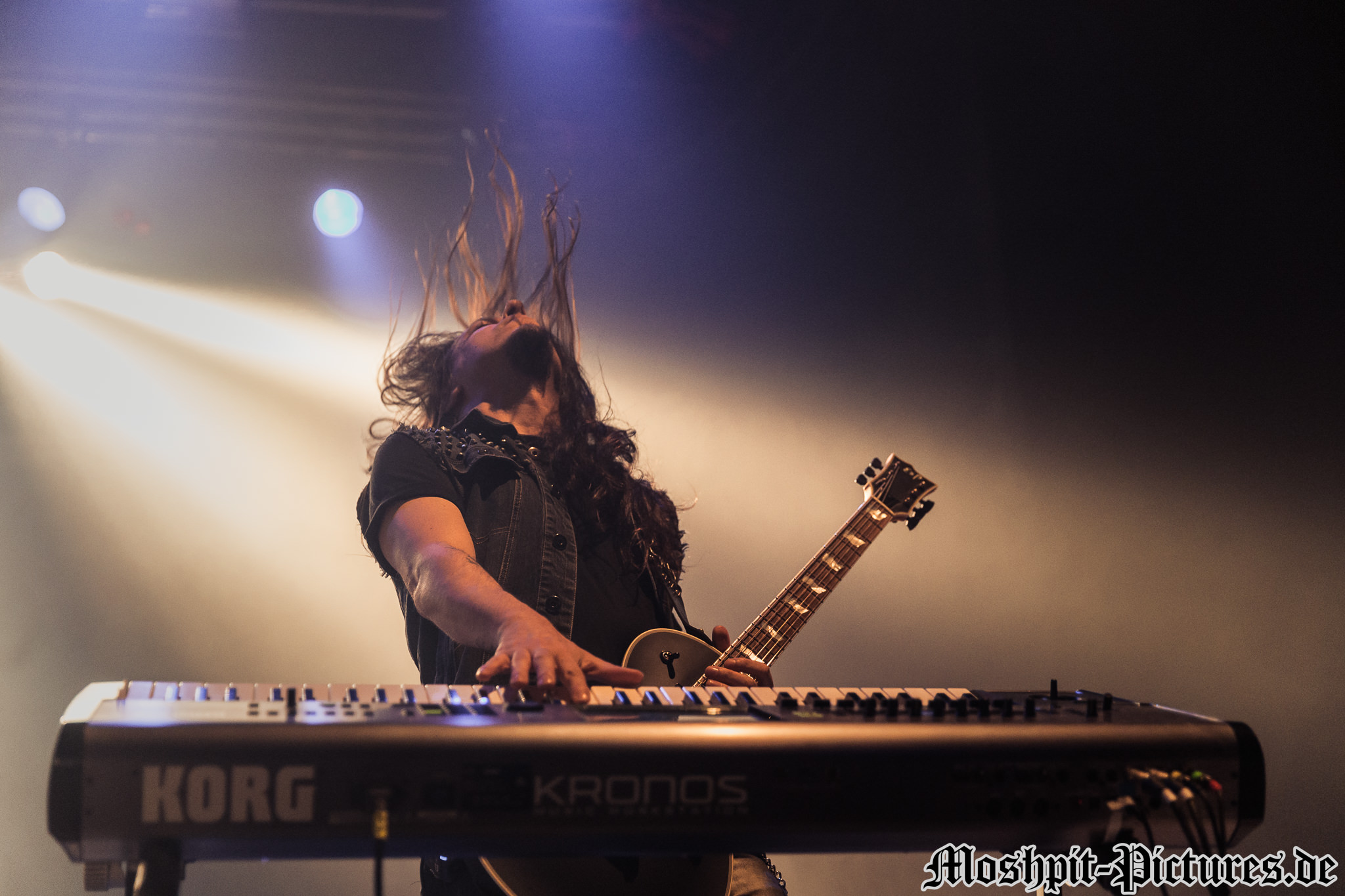 immortals-over-greece-2017-Firewind-1575