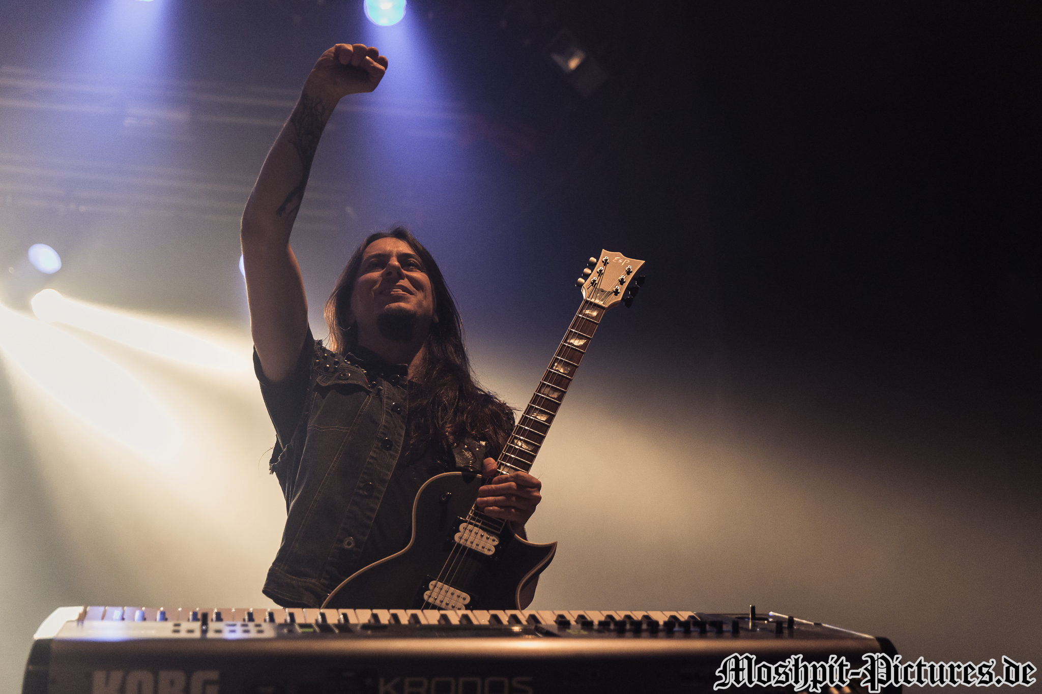 immortals-over-greece-2017-Firewind-1578