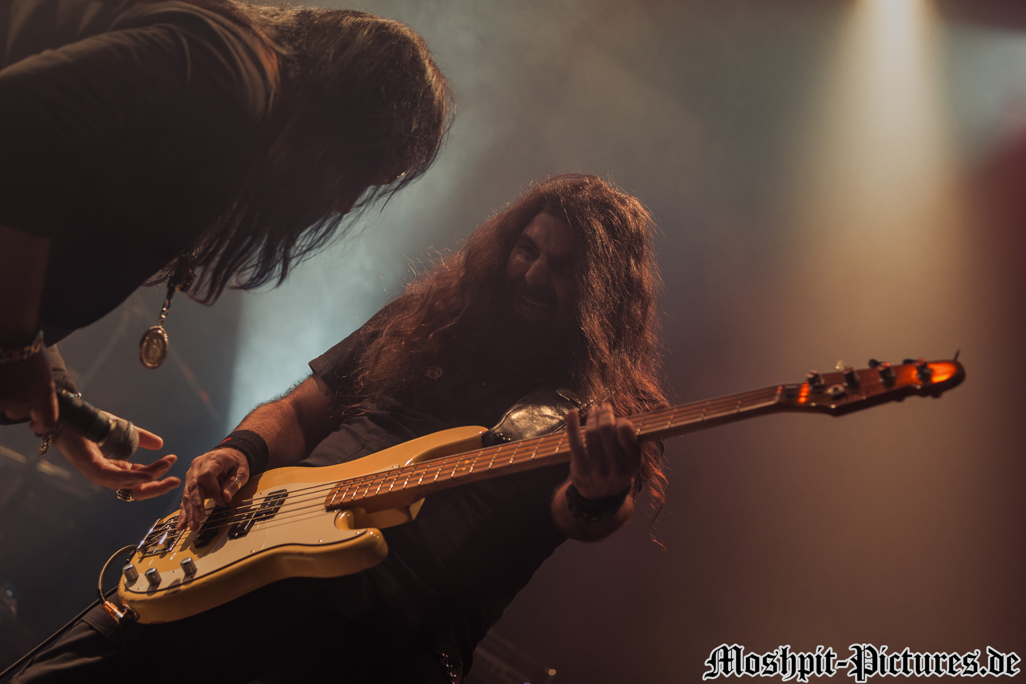 immortals-over-greece-2017-Firewind-1655
