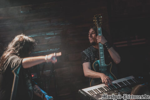 Firewind_Bochum2017_08